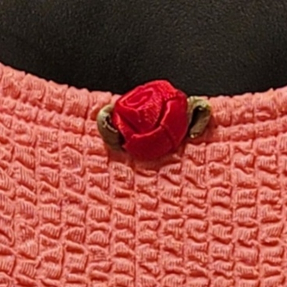 One-piece swimsuit by Betsey Johnson pink retro style rosebud detail, small NEW - Picture 15 of 16